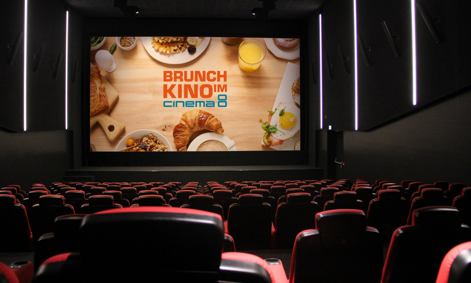 Sonntagmorgens BRUNCH KINO