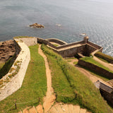Fort La Latte, Frankreich: Auf dem Turm dieser Festung liessen Tony Curtis und Kirk Douglas die Schwerter klingen («The Vikings»)
